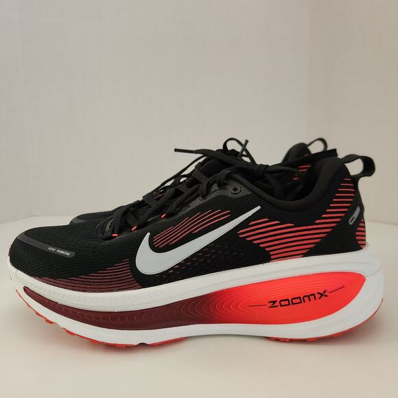 Nike Men\'s Vomero 18 Black/Summit White/Bright Crimson 8 Medium main image 5